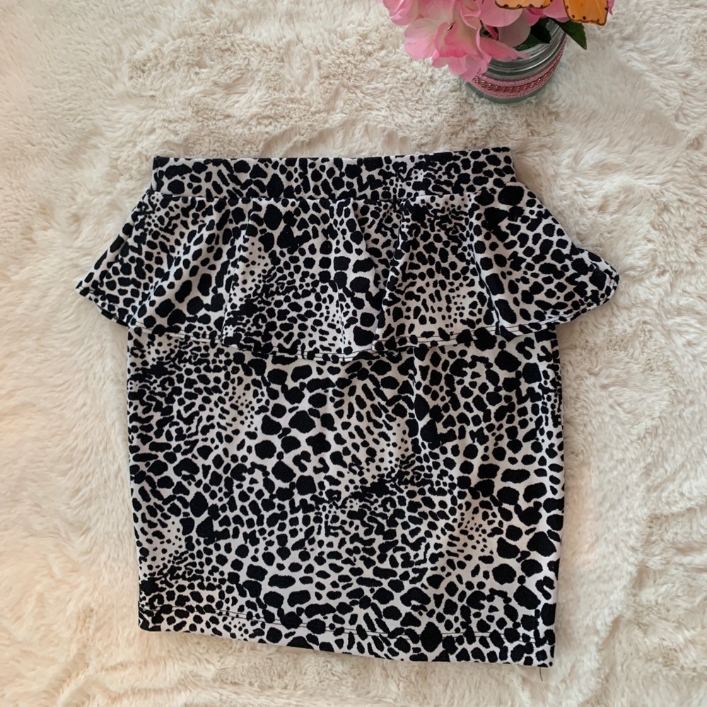 Animal Print mini skirt